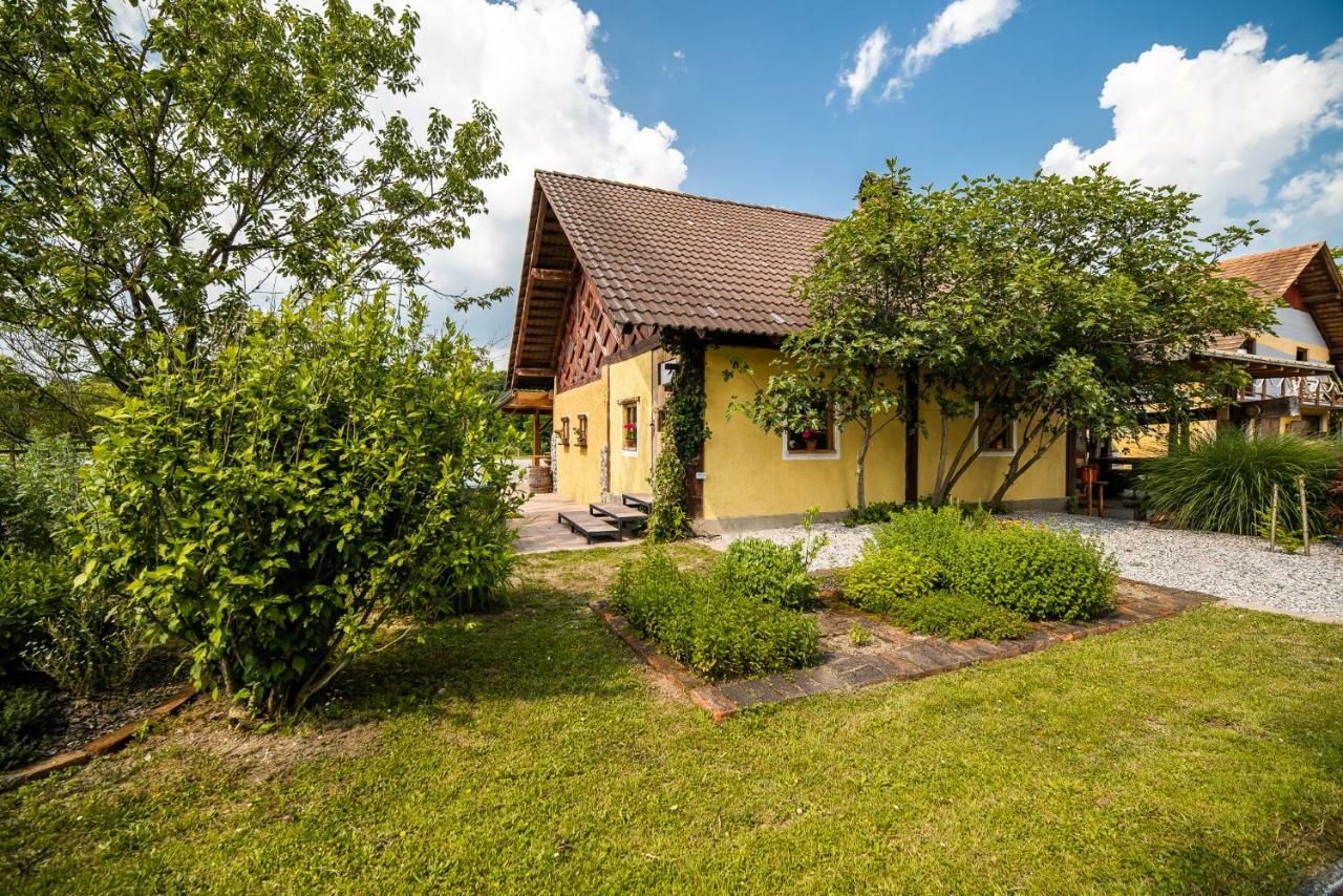 Apartment With Sauna Pr' Geci Dobova Exterior photo